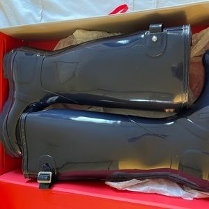 HUNTER BOOTS
